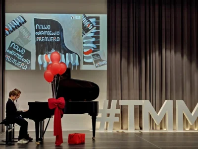 Naujo skambesio premjera (20)