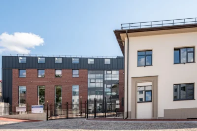 Telšių meno mokyklos eksterjeras (3)